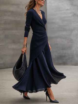 Loredana | Abito Maxi Asimmetrico con Scollatura a V e Pannelli in Raso Blu Navy