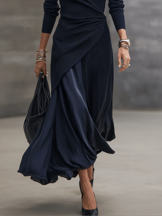 Loredana | Abito Maxi Asimmetrico con Scollatura a V e Pannelli in Raso Blu Navy